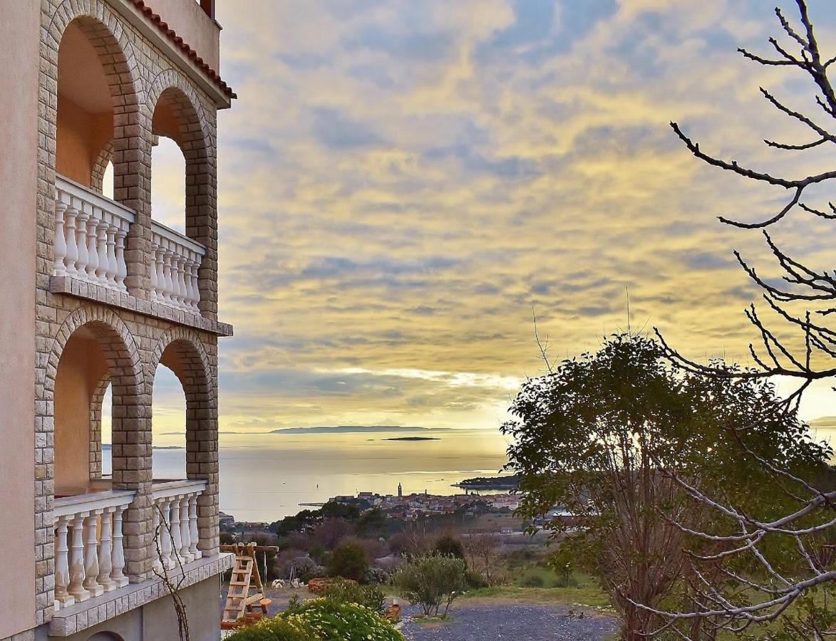 Apartments Panorama View Zeljko Scerbe Mundanije Ngoại thất bức ảnh
