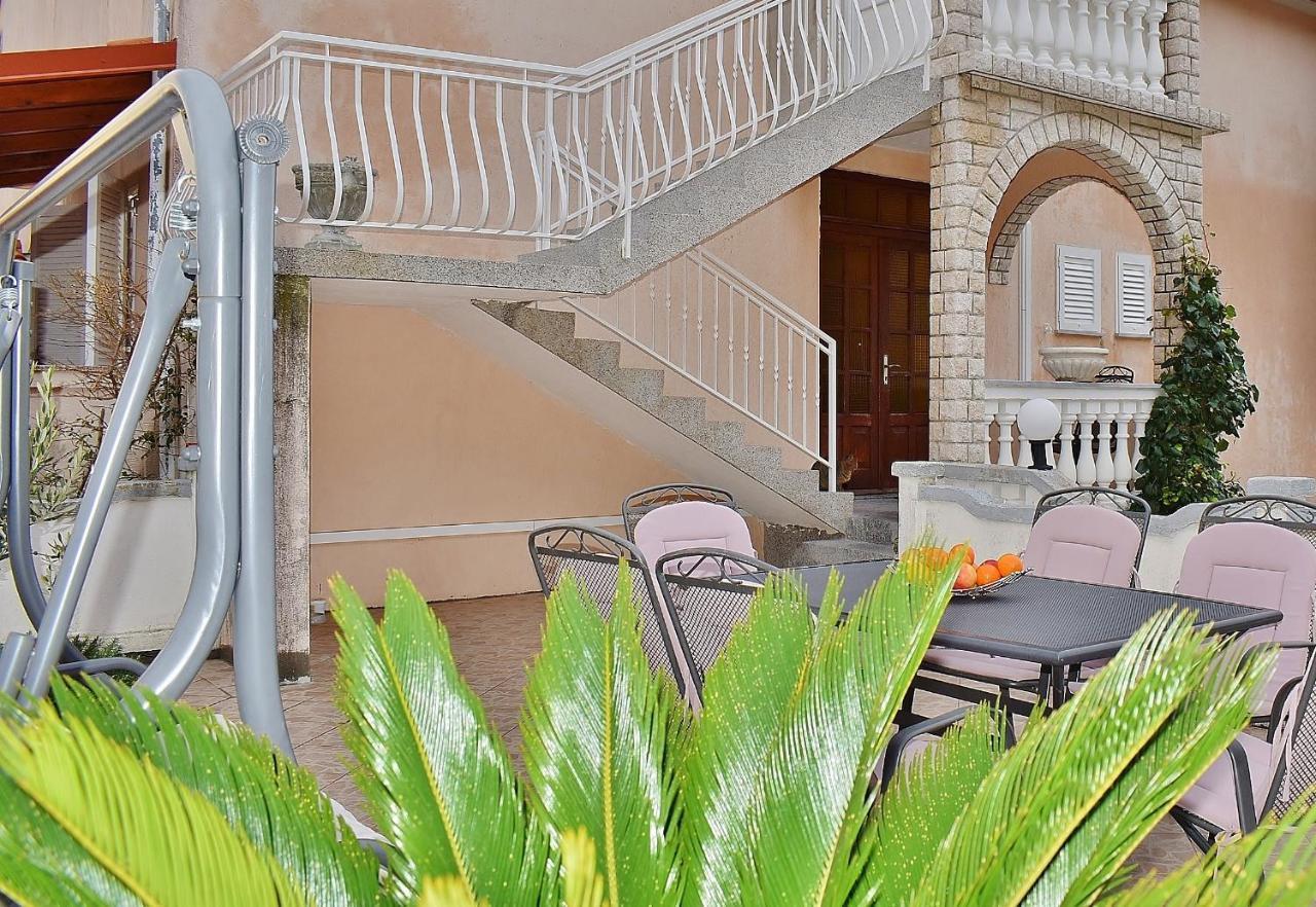 Apartments Panorama View Zeljko Scerbe Mundanije Ngoại thất bức ảnh